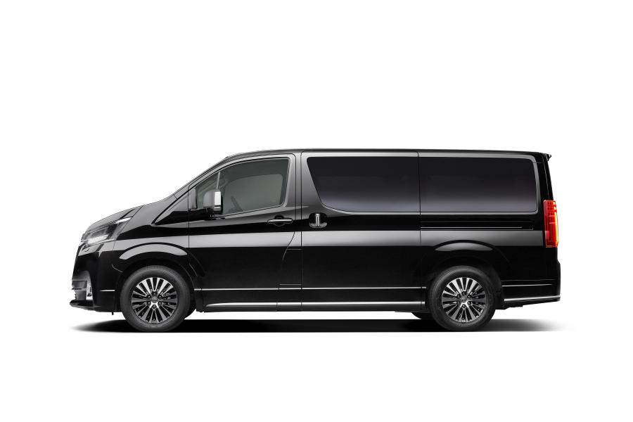  Toyota GranAce Premium 2019 года  (фото 19 из 26)
